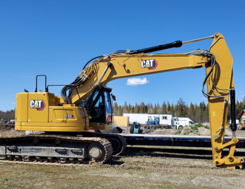 If there is a balance between versatility, stability, and power, the CAT 374 Excavator weight stands on top. The machine is made to efficiently deliver the toughest tasks across a wide range of industries like construction, demolition, mining, and material handling. 