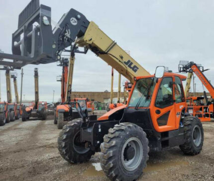 A Linde Container Handler is a robust machine that is specifically designed to efficiently lift, move, and stack shipping containers and other heavy loads.