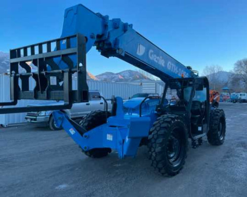 Sany Telehandlers for Sale: Trusted Equipment for Your Construction Needs: 
Sany telehandler is a multifunctional, heavy machine crafted for various tasks like lifting, repositioning, and movement across sectors like construction, agriculture, or industry.