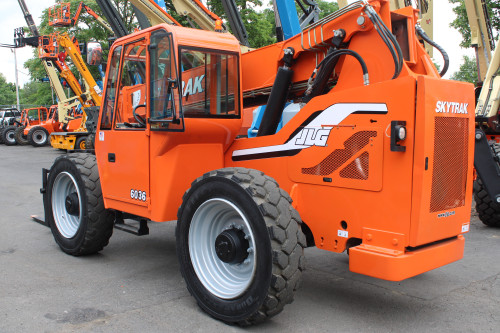 At National Lifts, we have used SkyTrak forklifts for sale and sales of brand-new SkyTrak Telehandler for Sale available for you. We offer ample variety to suit your pocket. SkyTrak forklift rental is also one of the things to explore if you are working with temporary tools. 