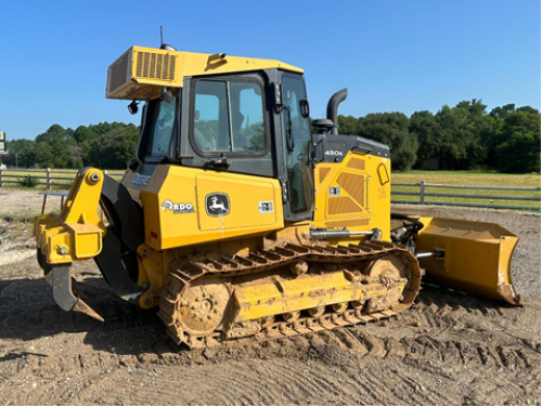  Used mini bulldozers for sale can be a very smart investment for any construction firm which is looking to purchase the finest machine at the price of a bargain.   