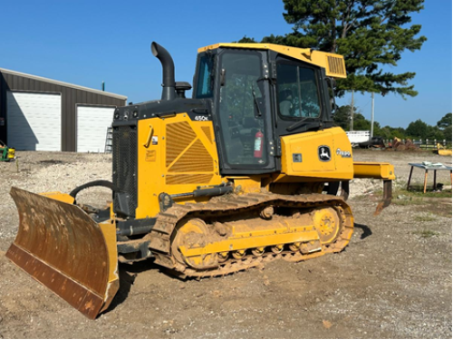 Used mini bulldozers for sale can be a very smart investment for any construction firm which is looking to purchase the finest machine at the price of a bargain.   