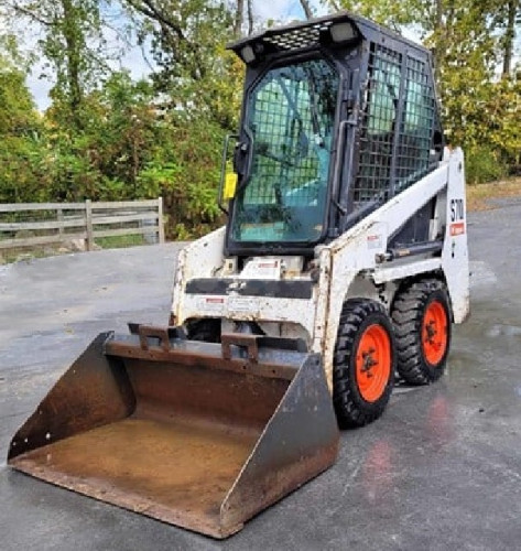 Skid Steer Buckets for Sale: Trusted Equipment for Your Excavation Needs: skid steer rock bucket is perfect for landscaping, farming, and digging as it is designed to sift out rocks and other trash from the soil.