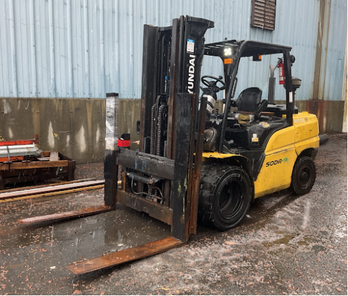 Rapid delivery and good service go hand in hand with the equipment when purchasing Telehandler Forklifts for sale.