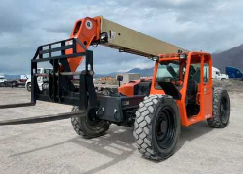 construction lifts for sale to be used on large projects to the compact scissor lifts provided for indoor operations, these machines are designed to meet a range of needs. 